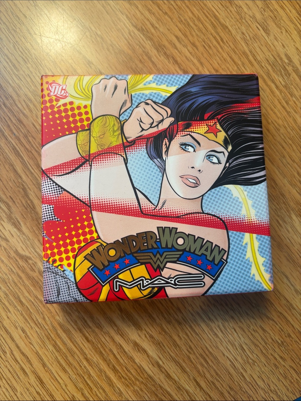 MAC Cosmetics Limited Edition Wonder Woman Compact